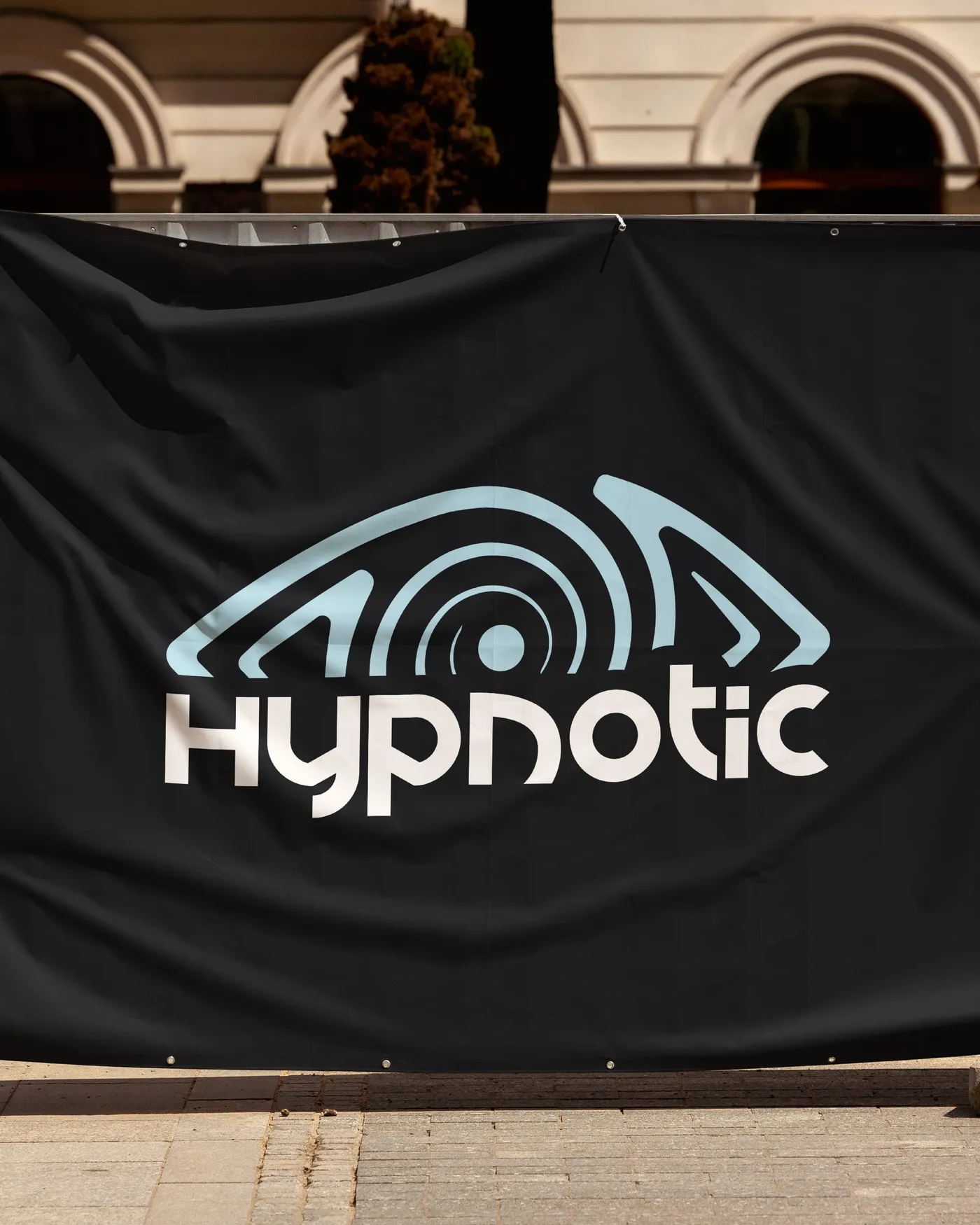 Hypnotic Group: Logo